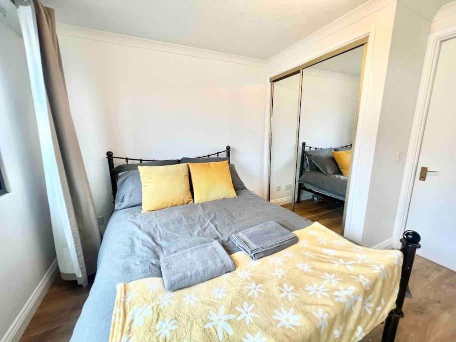 Luxstay 2br Earls Court Sleeps Up To 10 Appartement Londen