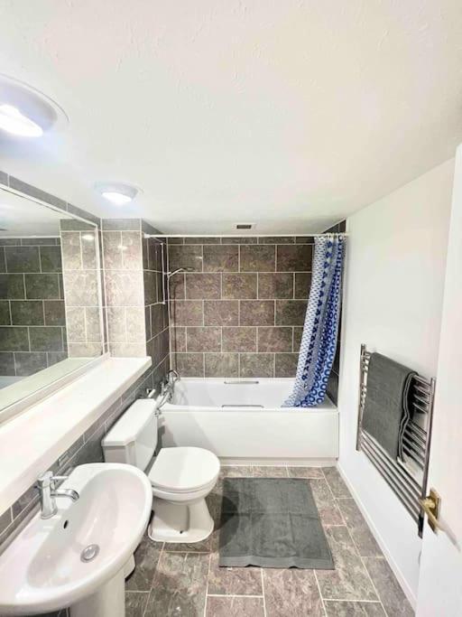 Appartement Luxstay 2br Earls Court Sleeps Up To 10 Londen